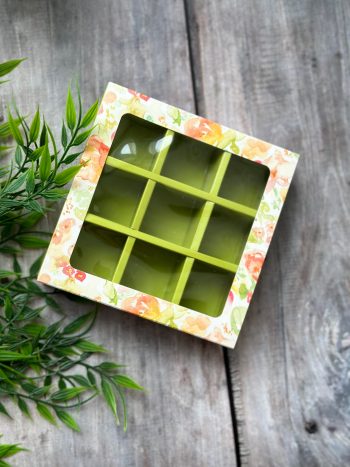 Упаковка под 9 конфет "Весна" зеленая